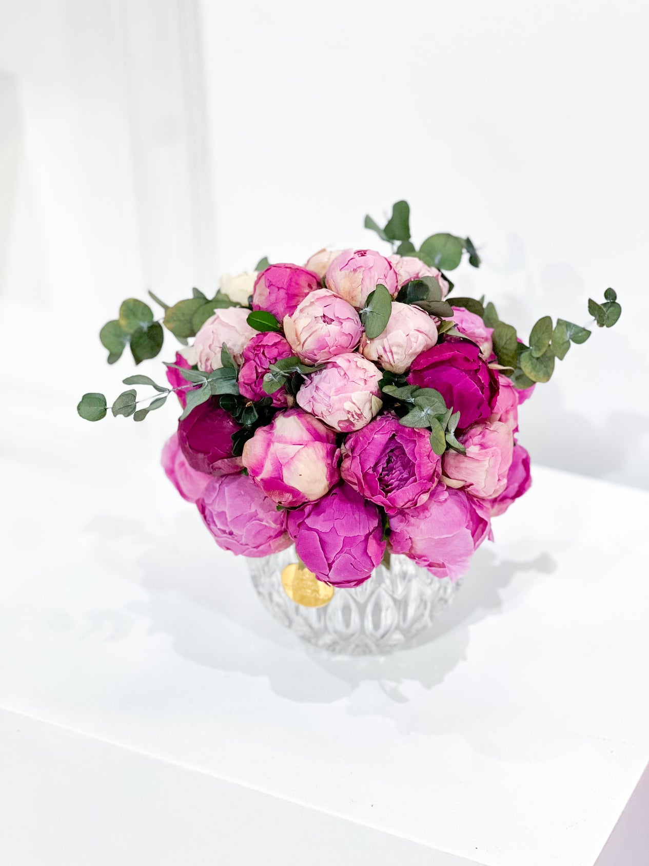 Clear Vase Pivoines
