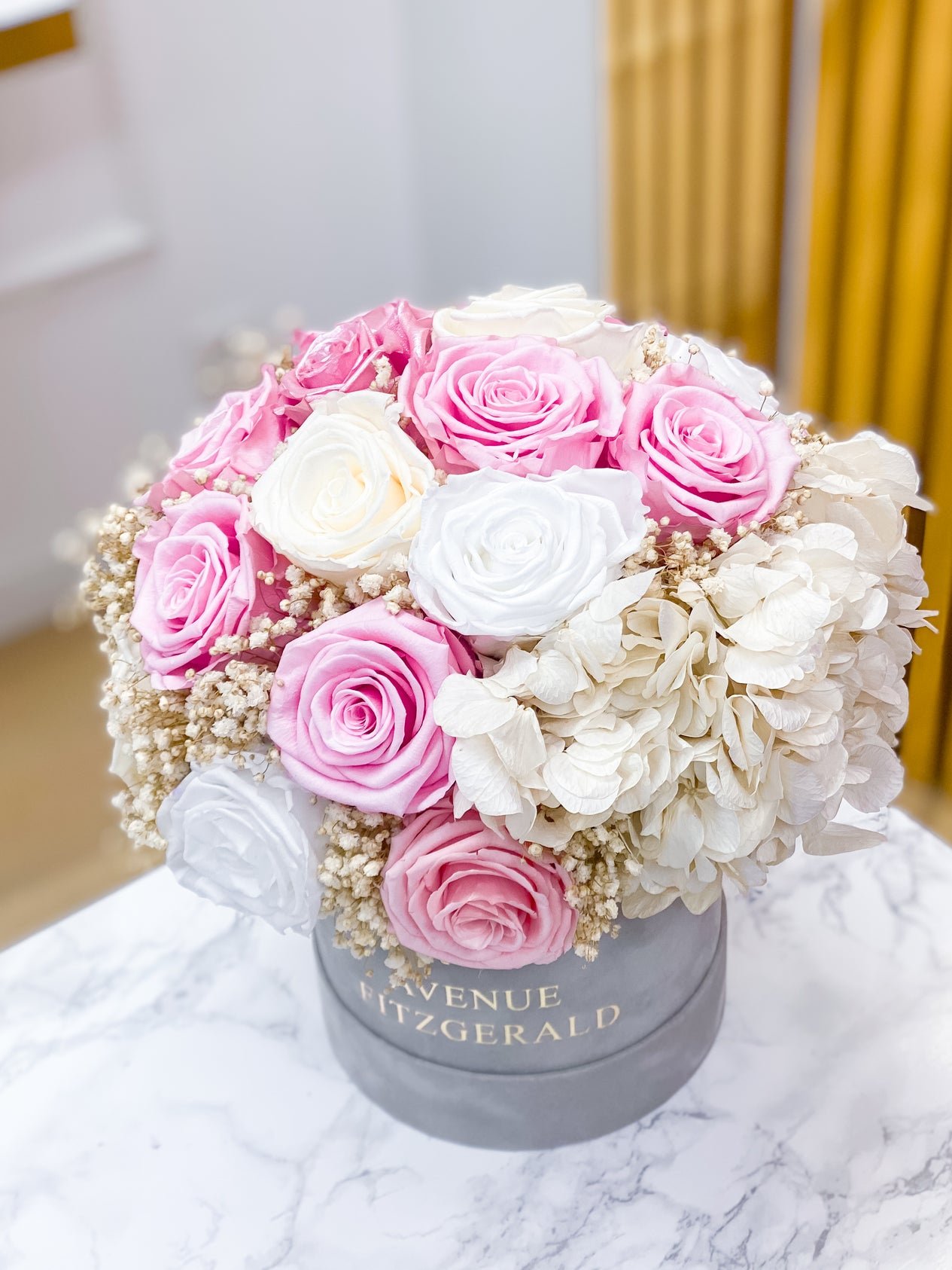 Royal Bouquet Hydrangea x Roses