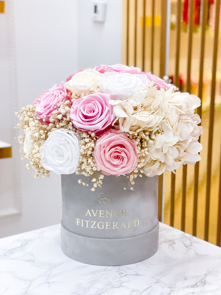 Royal Bouquet Hydrangea x Roses
